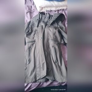 Zella Olive Utility Jacket with Hood and Zip Pockets